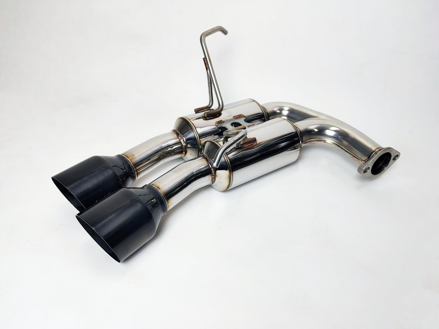 Invidia - R400 "Signature Series" Cat back Exhaust - BLACK Tips (STi 15-18 Sedan)